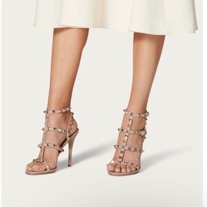 Valentino Garavani Beige Rockstud Heels